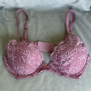 Victoria's Secret Plunge Bra 34D‎ Rose Pink Lace Lingerie Sexy Romantic Feminine